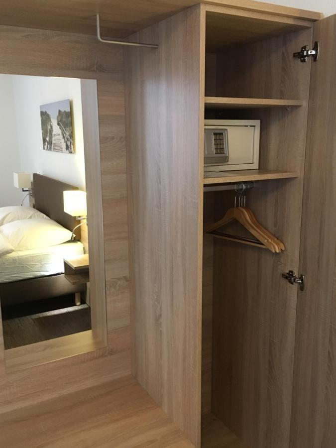 Businessinn.De Aparthotel เบรเมอร์ฮาเฟิน ภายนอก รูปภาพ
